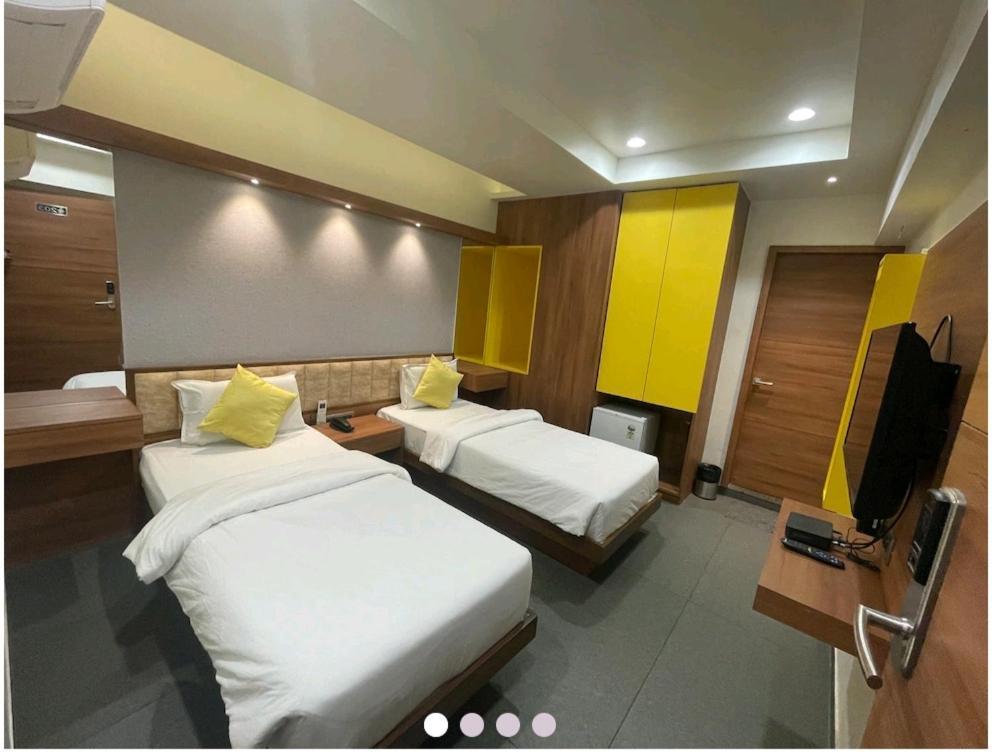 Hotel Avaante Ahmedabad Formerly Known As The Orchid Hotel Exteriör bild