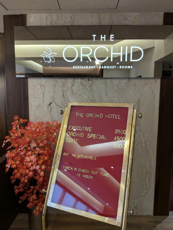 Hotel Avaante Ahmedabad Formerly Known As The Orchid Hotel Exteriör bild