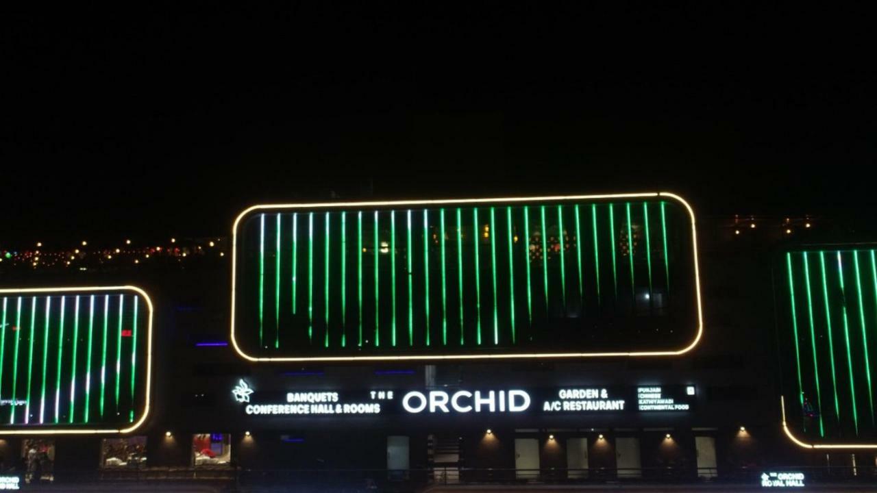 Hotel Avaante Ahmedabad Formerly Known As The Orchid Hotel Exteriör bild