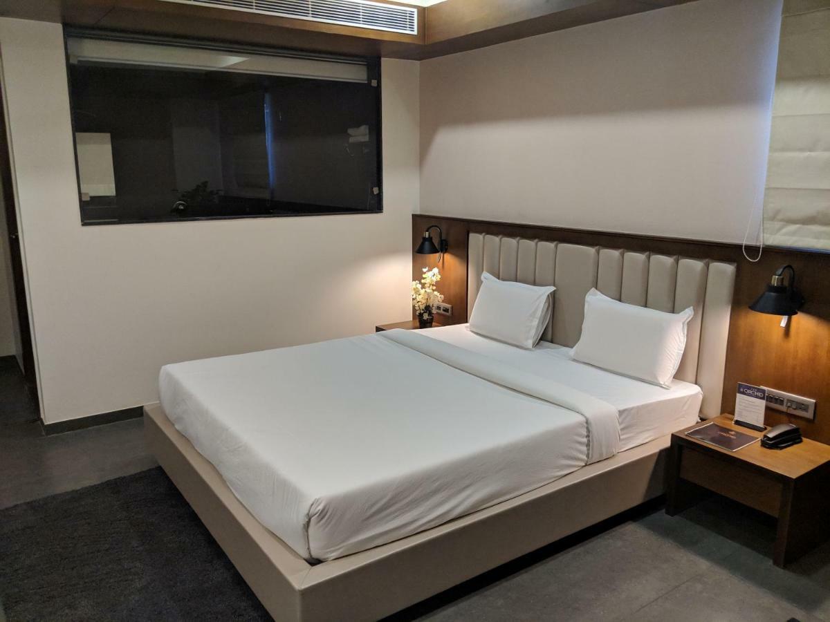 Hotel Avaante Ahmedabad Formerly Known As The Orchid Hotel Exteriör bild